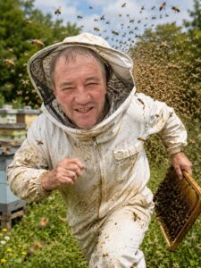 Experienced bee farmer Rory Hansel will help bird keepers manage bees in and around their aviaries safely.